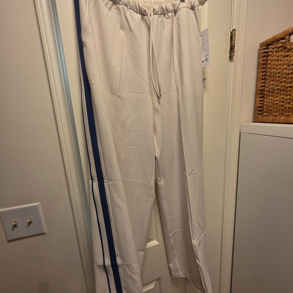 NWT Athleta Bone/Moonlight Pants